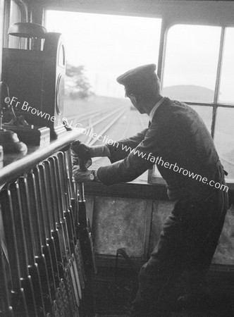 INTERIOR SIGNAL BOX